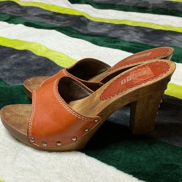 BONGO Women's Orange Leather Mules Size 7 - Picture 4 of 13